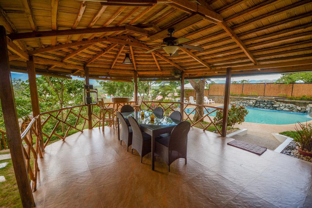 Hilltop Pool And Villa Puerto Princesa Exterior photo