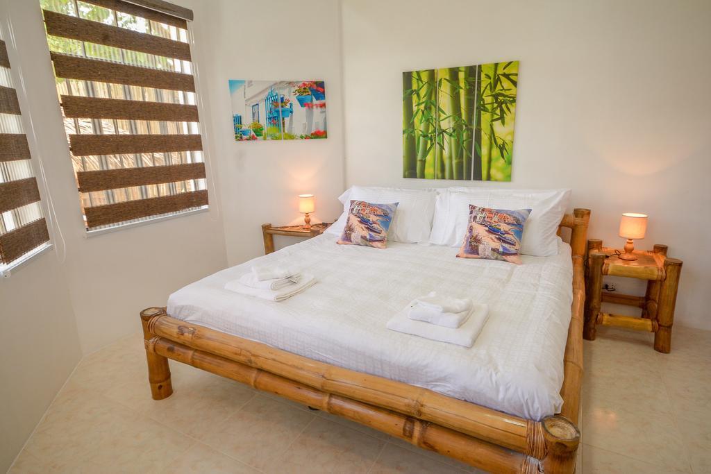 Hilltop Pool And Villa Puerto Princesa Exterior photo