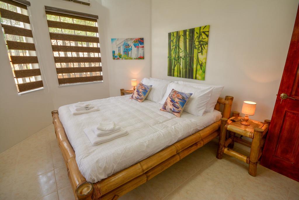 Hilltop Pool And Villa Puerto Princesa Exterior photo